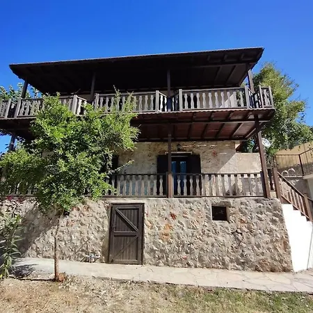 Villa Kalkan Islamlar'da Tas Ev *