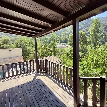 Kalkan Islamlar'da Tas Ev Vila Kaş